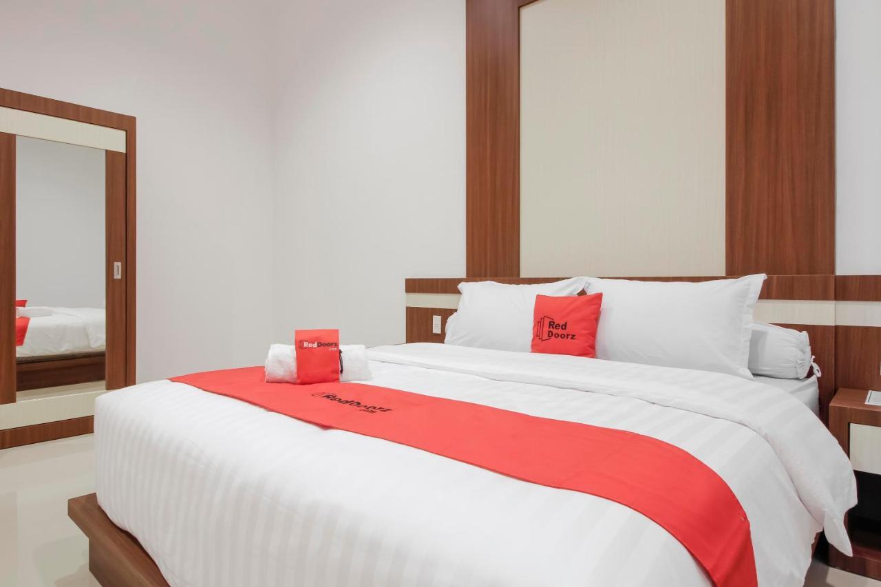 Reddoorz Premium @ Setiabudi Medan Sunggal Екстериор снимка