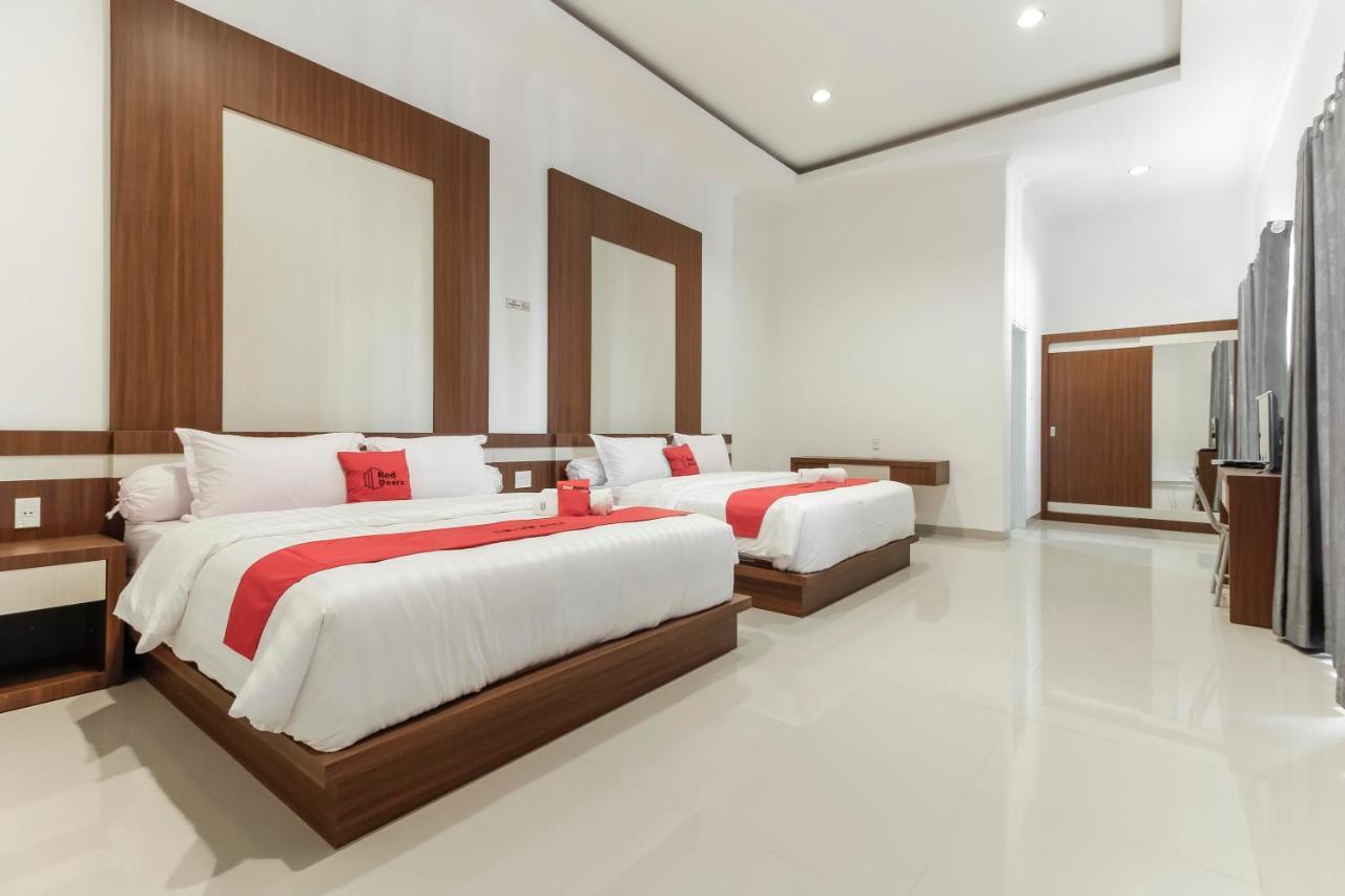 Reddoorz Premium @ Setiabudi Medan Sunggal Екстериор снимка