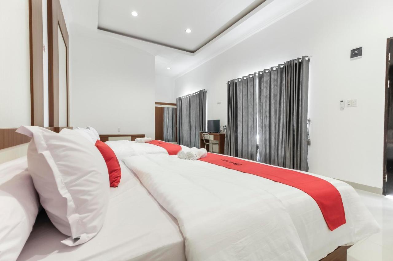 Reddoorz Premium @ Setiabudi Medan Sunggal Екстериор снимка
